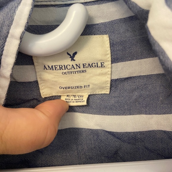 XL Oversized Button-Up - Picture 2 of 2